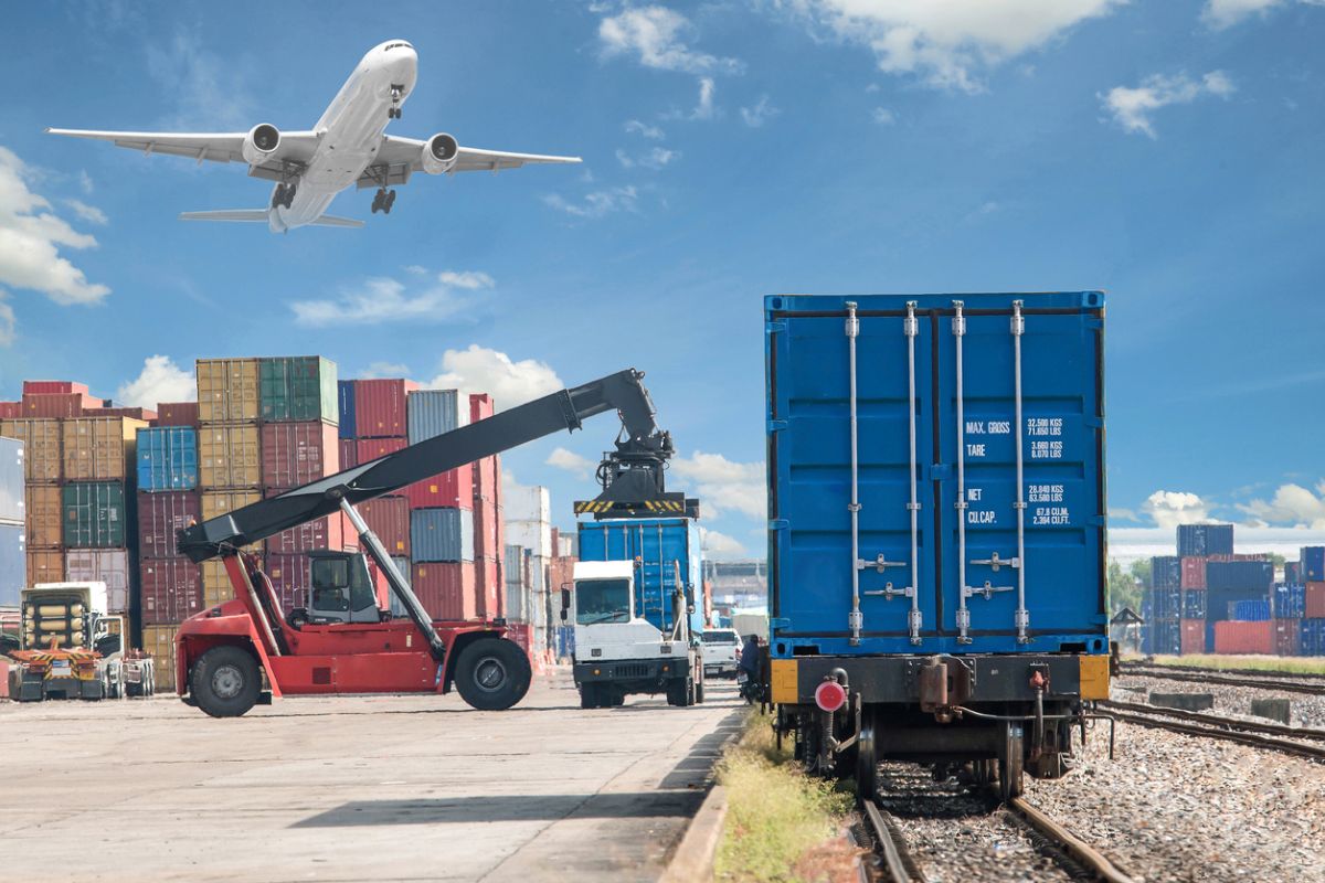 How technology is disrupting freight and logistics industry