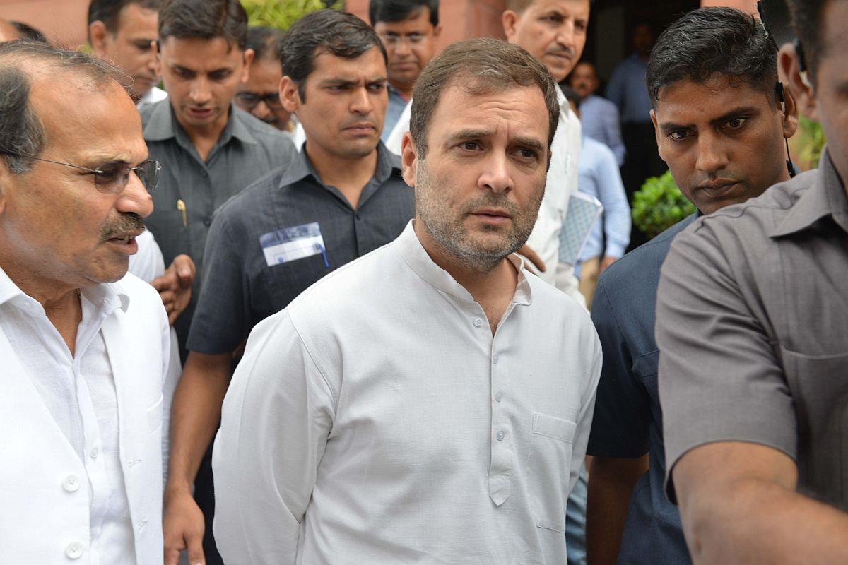 Opposition delegation led by Rahul Gandhi sent back to Delhi on arrival at Srinagar airport