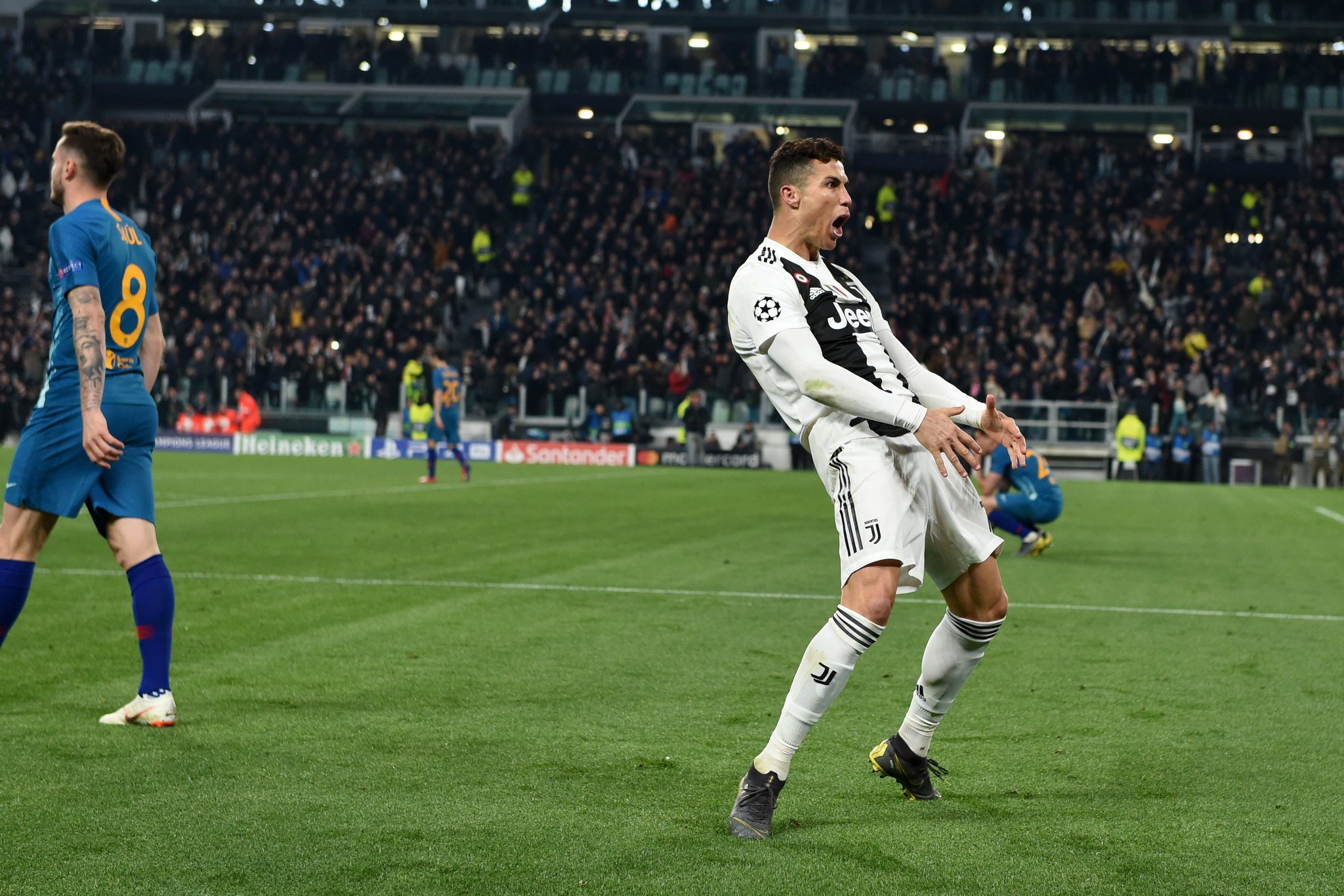 Cristiano Ronaldo asks Juventus to seriously consider Mauro Icardi: Reports