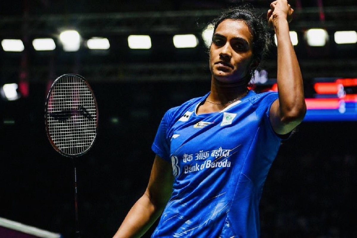 Sindhu enters semifinals of World Championships, assured of fifth medal