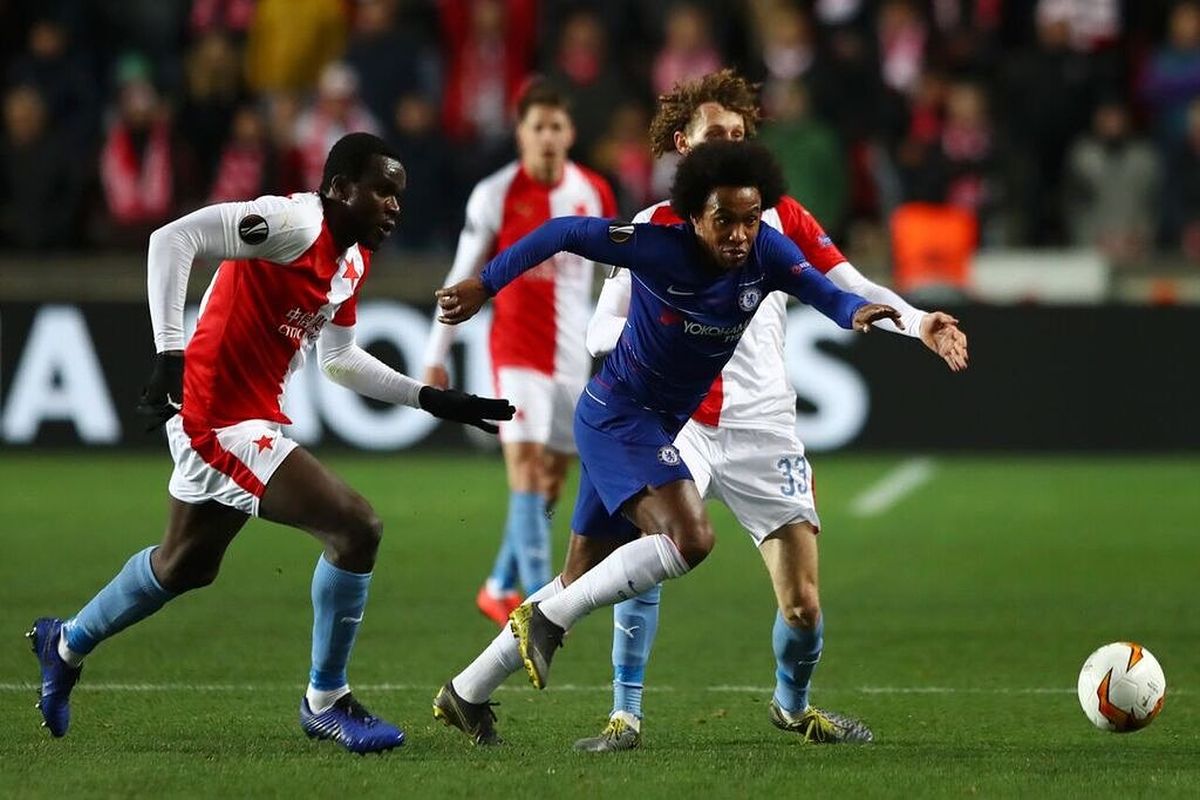 Chelsea decision to hand number 10 to Willian slammed by fans on Social Media