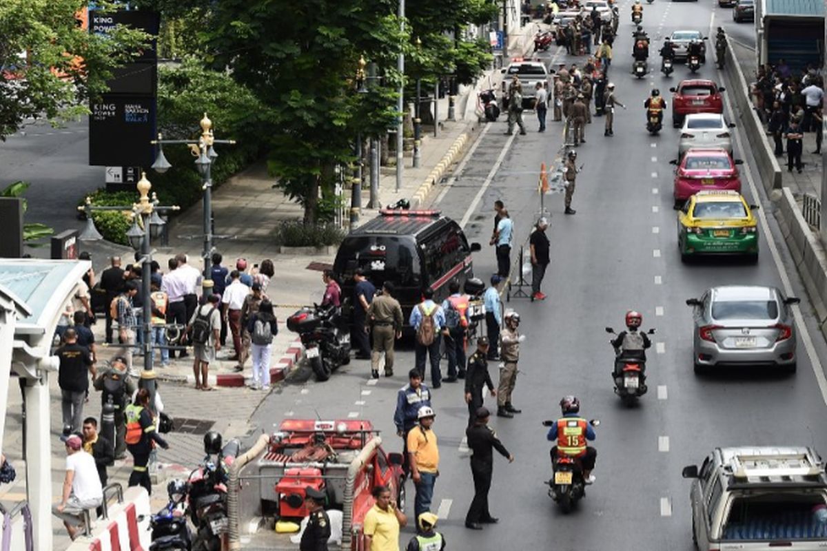 2 injured in several explosions in Bangkok as city hosts ASEAN foreign ministers meet