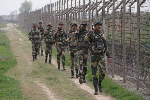Pak violates ceasefire along LoC in Jammu and Kashmir