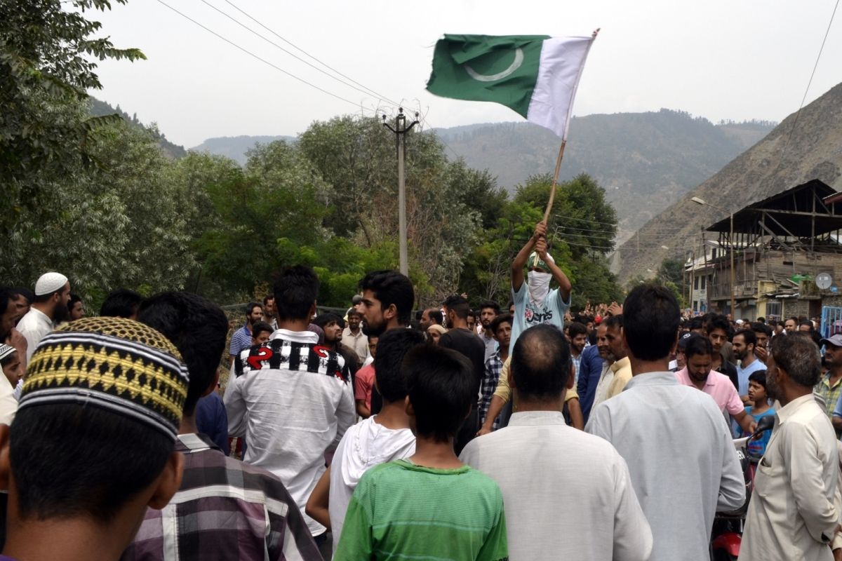 Pakistan to observe Aug 15 as ‘black day’, flags to fly half-mast across country