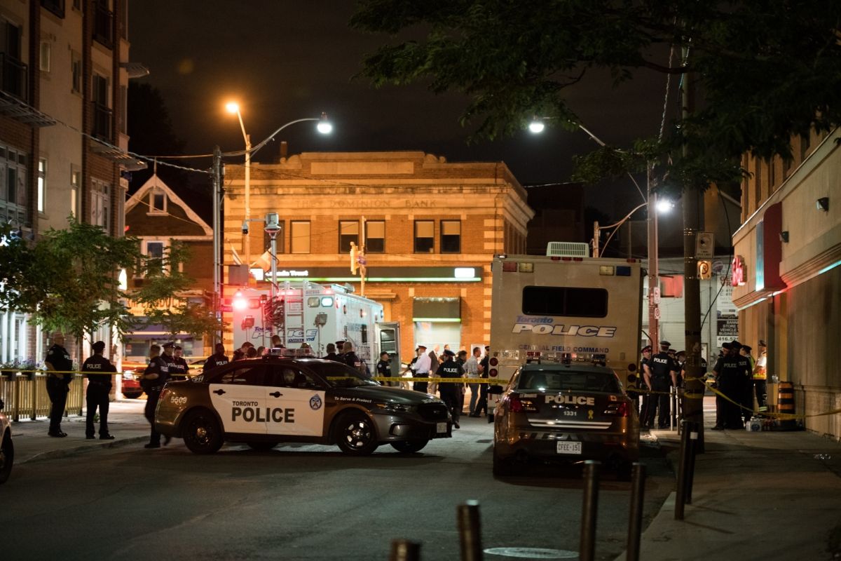 7 injured in shooting at nightclub in Toronto