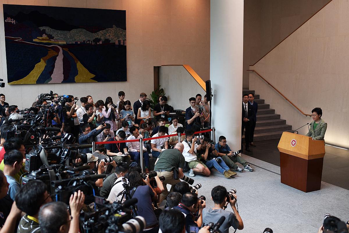 20,000 citizens apply to ‘vent their anger’ at Hong Kong government