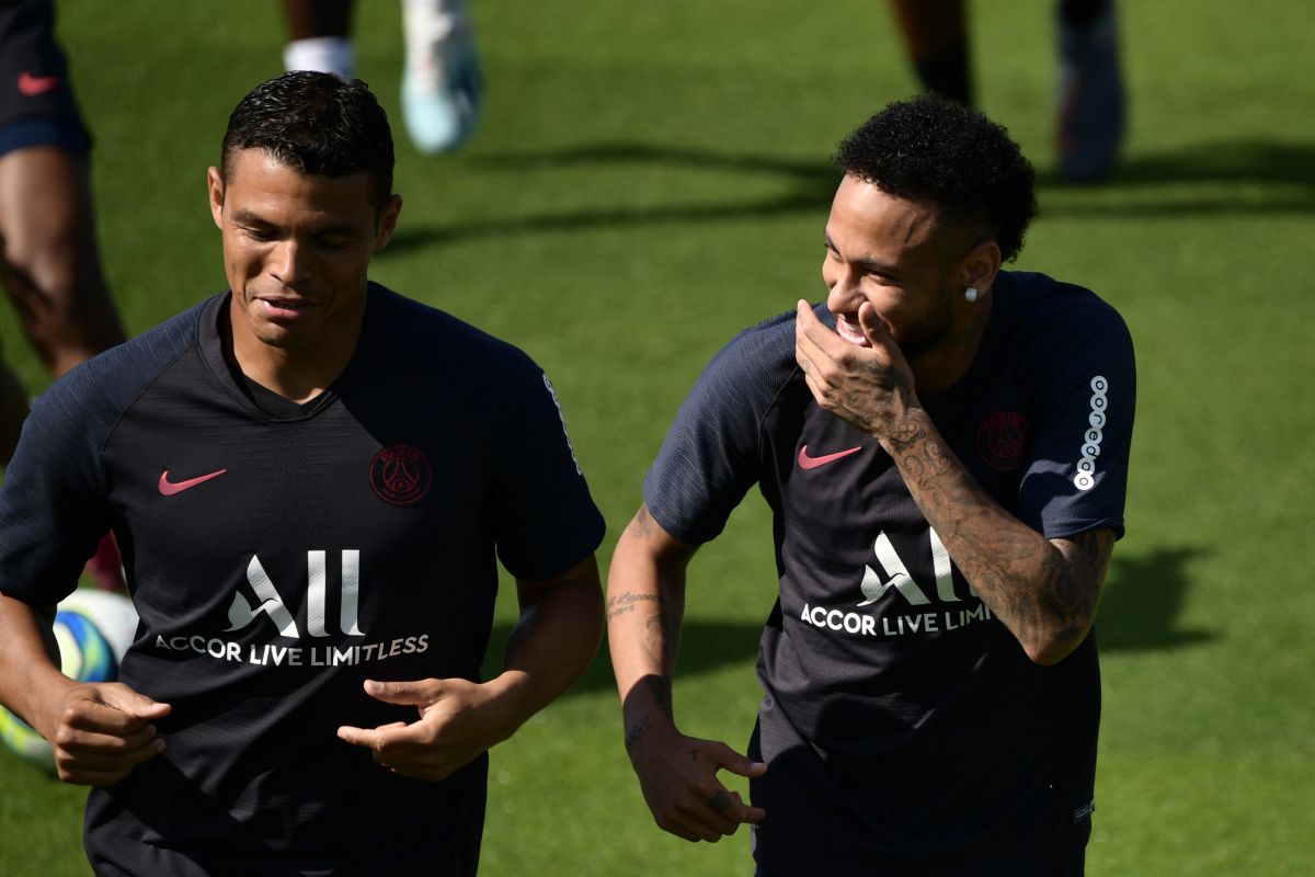 ‘Neymar is like everyone here. He’s happy,’ says Richarlison