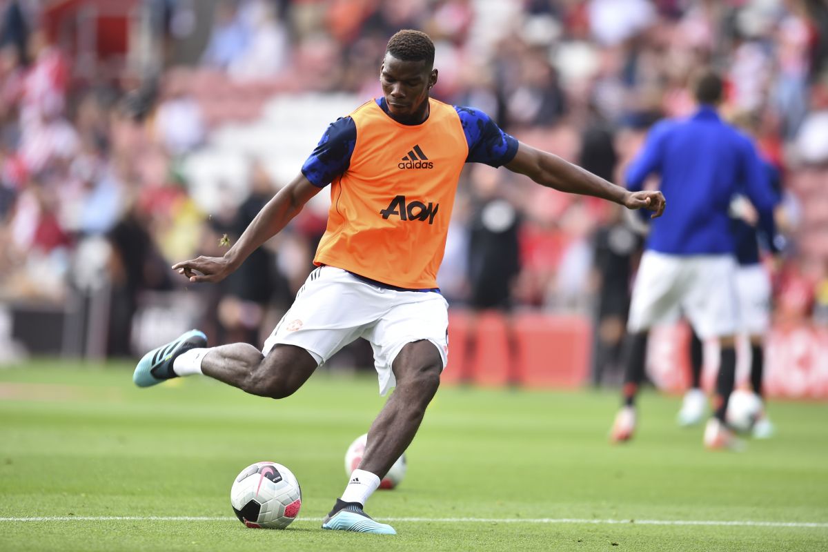 Manchester United quote final price for Paul Pogba