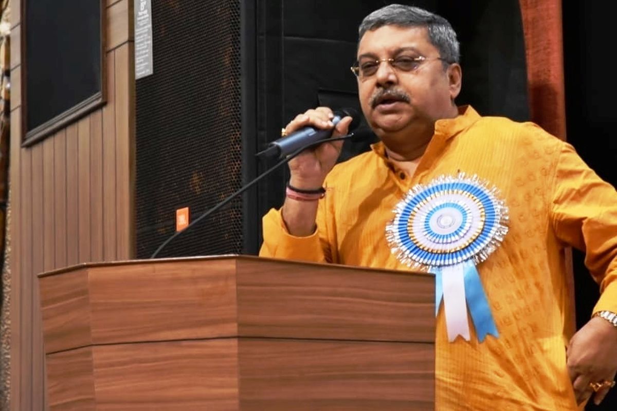 Kalyan Banerjee lashes out at BJP government for faulty financial policy