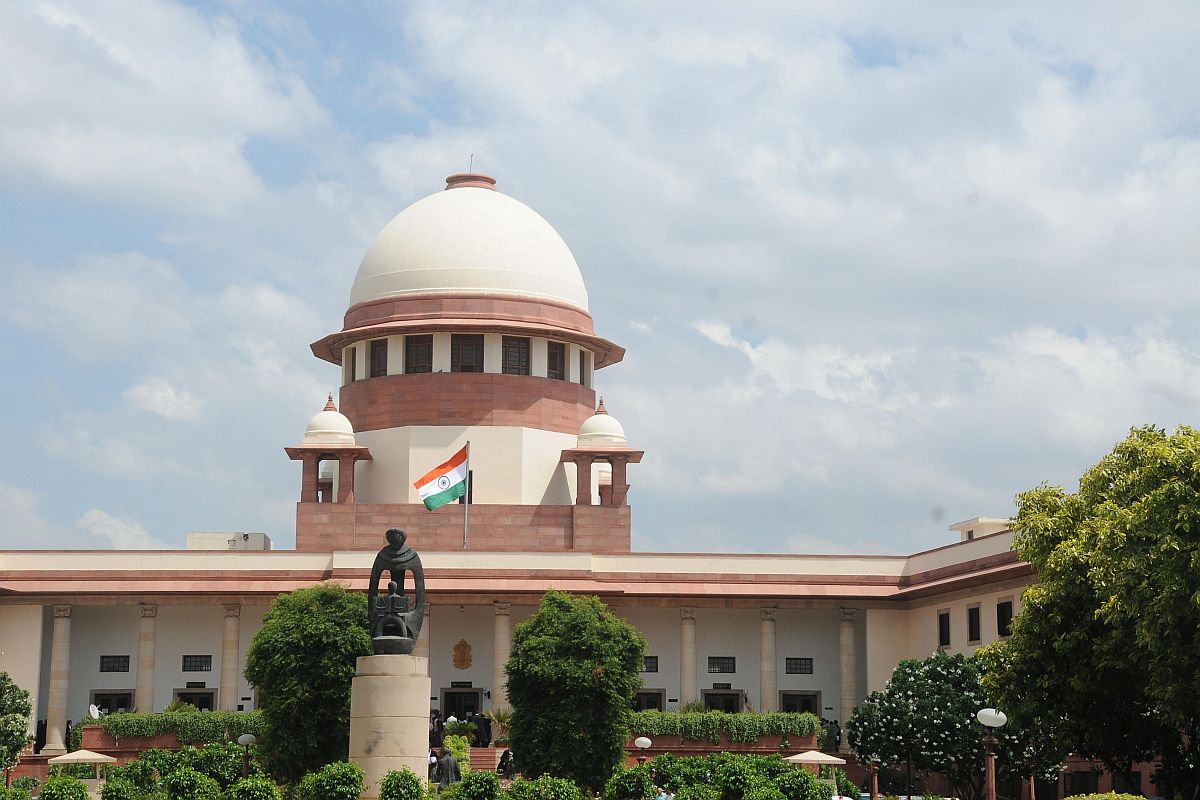 SC orders SIT probe into charges of UP girl who accused BJP’s Chinmayanand of sexual harassment