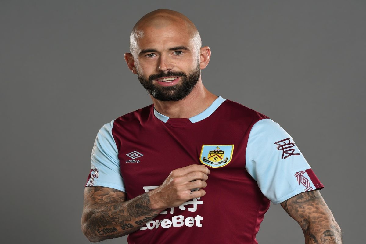 ‘I just want to say I’m honoured to have played for Burnley Football Club,’ says Steven Defour after being granted exit
