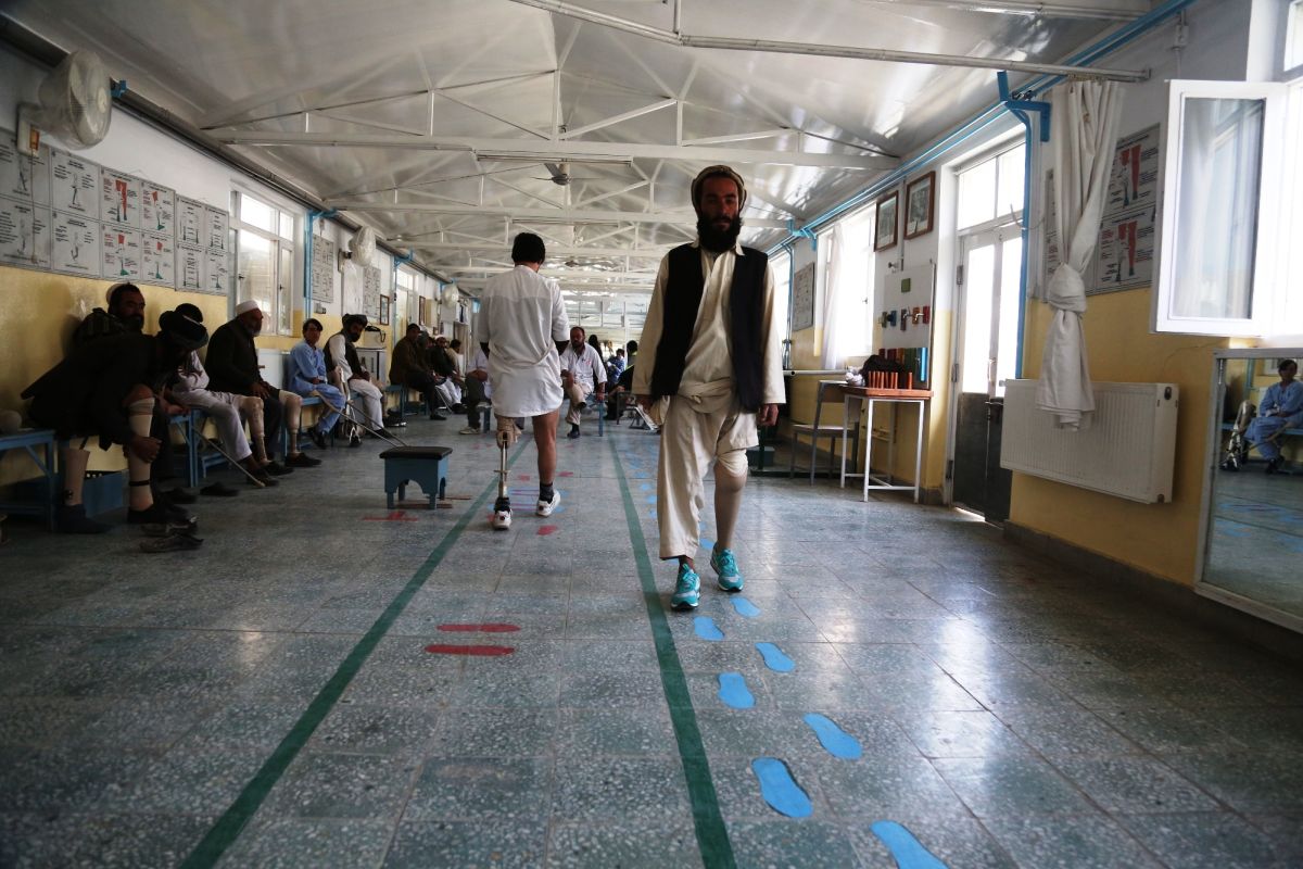 Taliban lift ban on Red Cross operations in Afghanistan