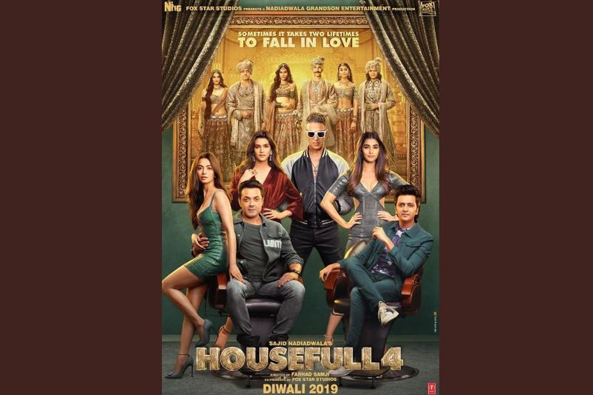 Akshay Kumar unveils Housefull 4 all star-cast poster