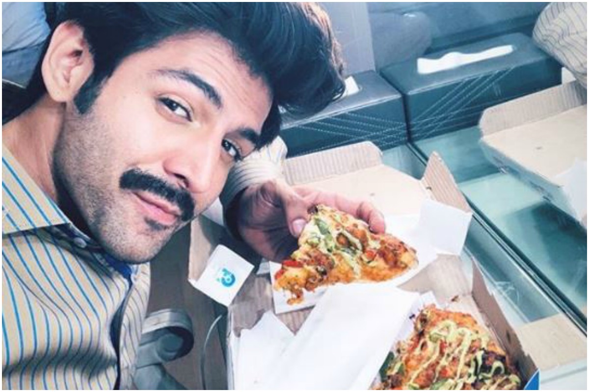 Bhumi Pednekar gifts pizza to her Pati Patni Aur Woh co-star Kartik Aaryan