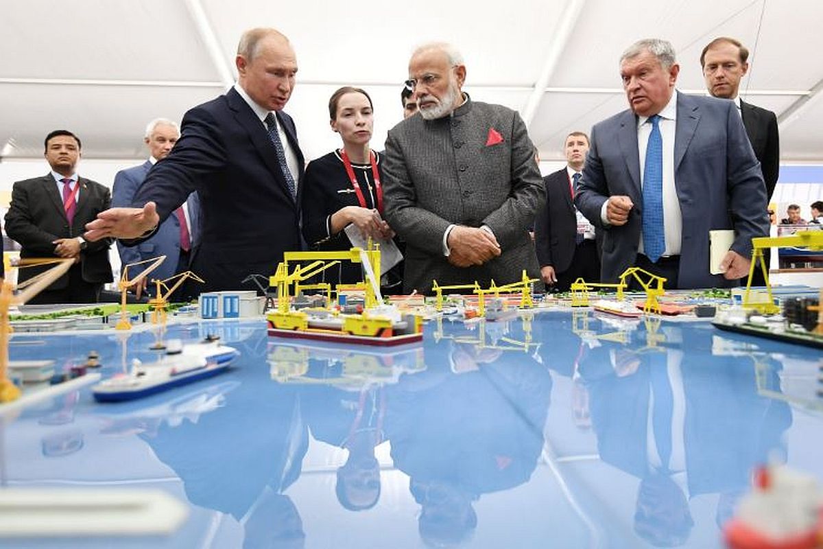 PM Modi, Putin exchange hugs and handshakes, visit Zvezda shipbuilding facility