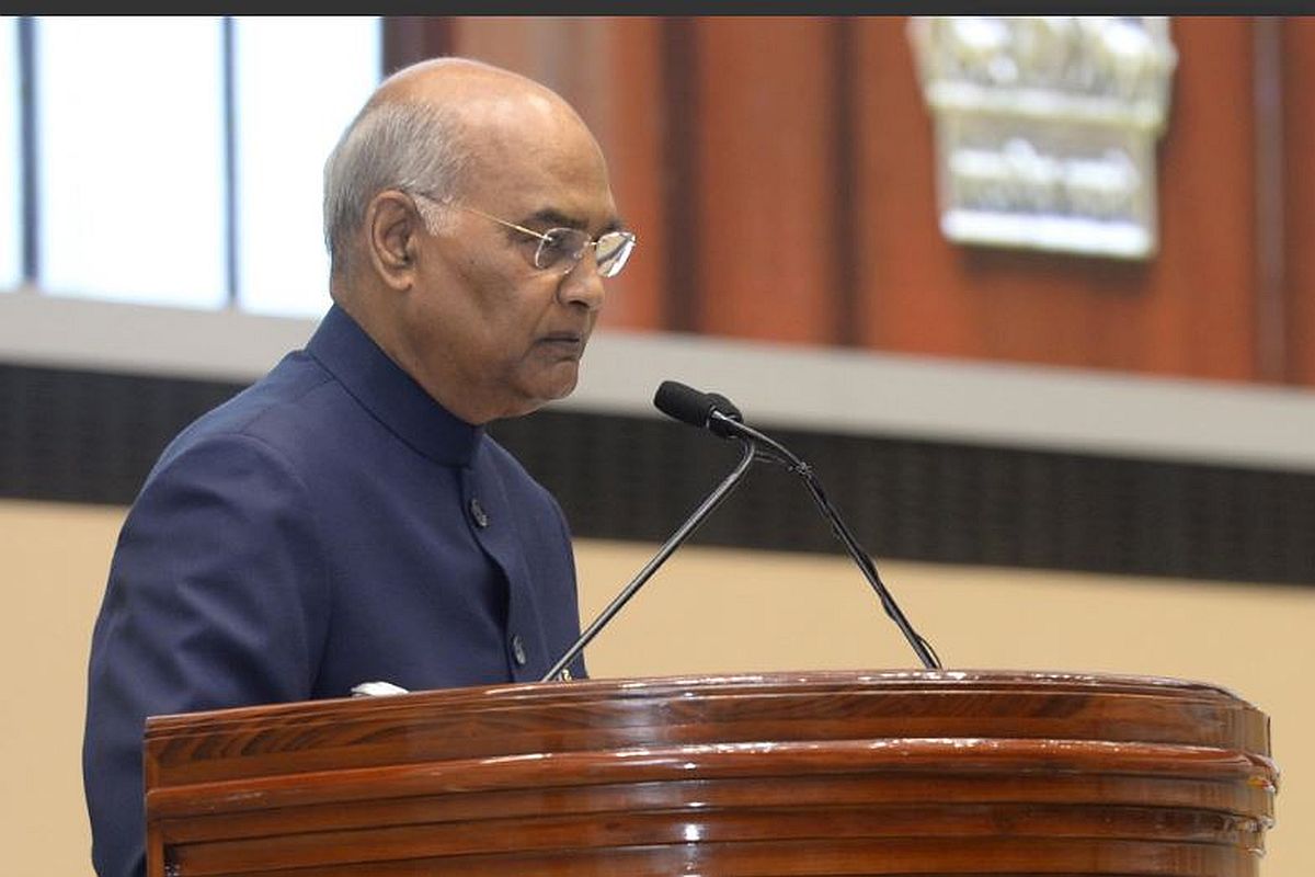 President Kovind rushes to help policewoman who twisted her ankle