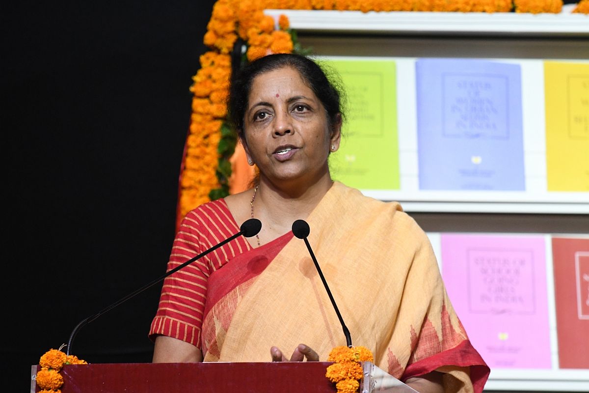 Sitharaman meets PMC Bank clients, says will talk to RBI Governor over customers’ distress