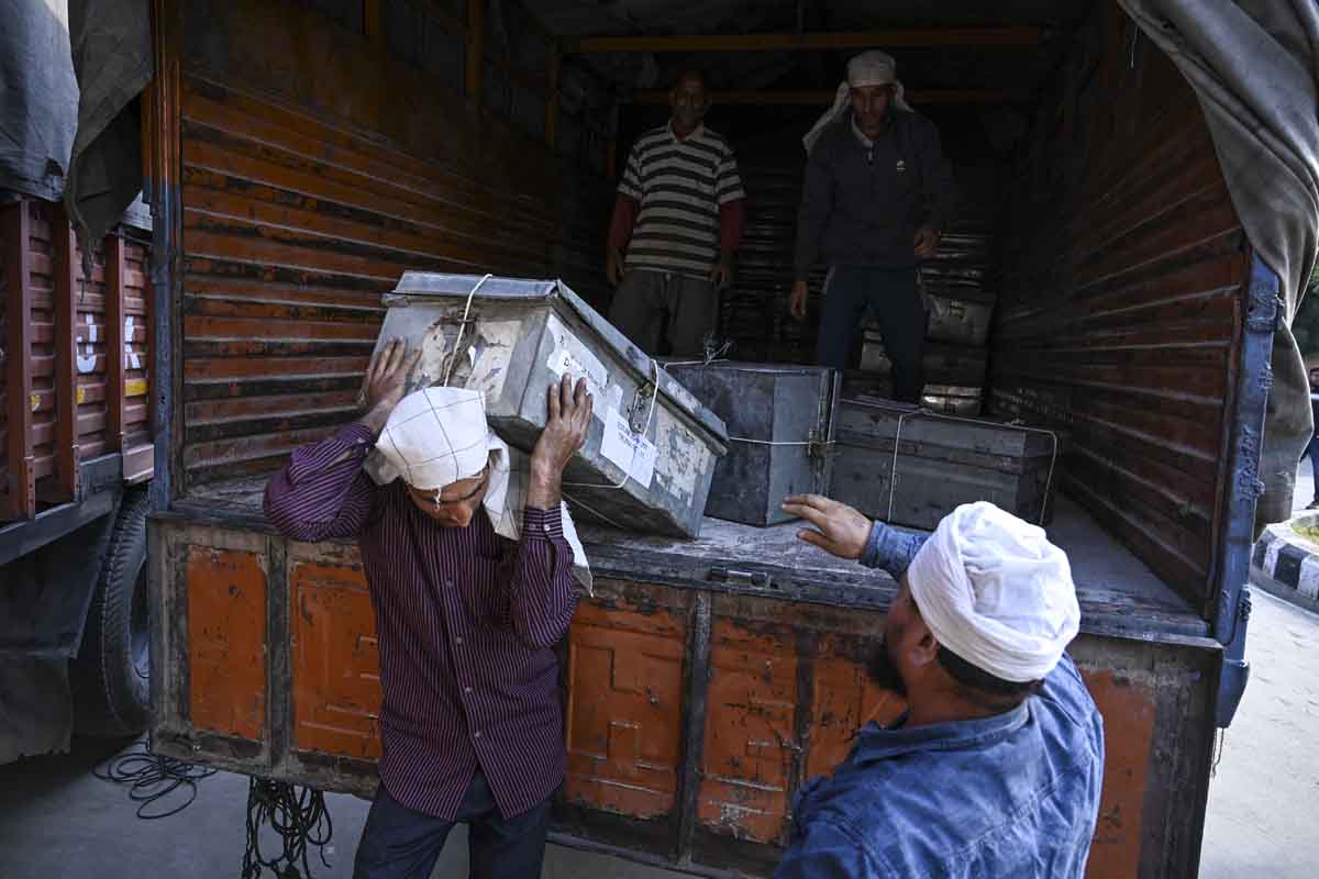 A Visit to Kashmir~I