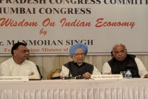 Govt obsessed with trying to fix blame on opponents: Manmohan Singh in comeback to FM