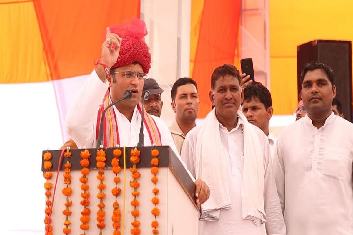 Jolt to Haryana Congress, ex-party chief Ashok Tanwar quits ahead of polls