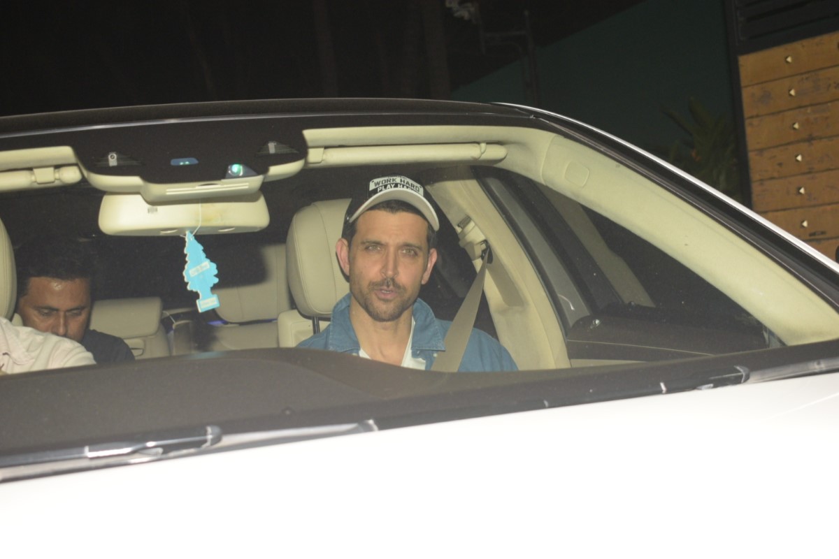 Hrithik Roshan posts a heartfelt note for Bihar flood victims, prays for better situation