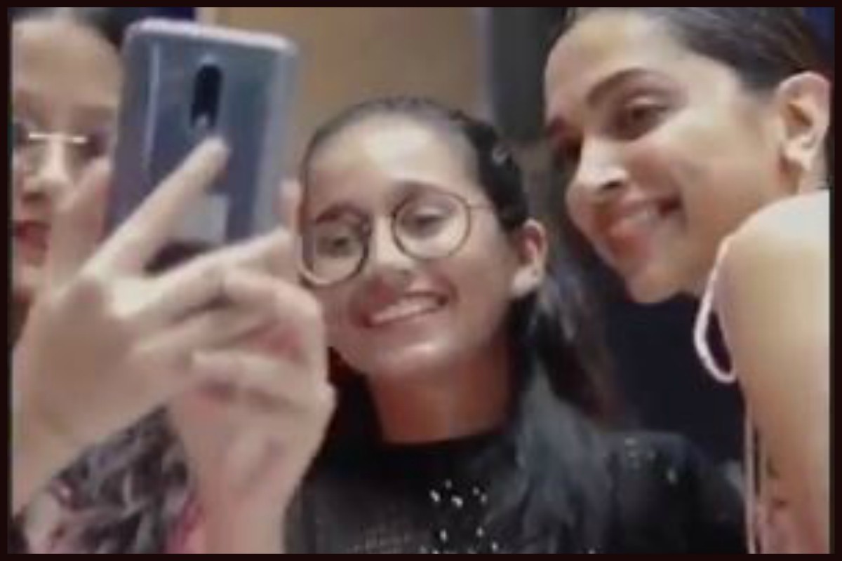 Watch | This video of Deepika Padukone interacting with fans will bring a smile on your face