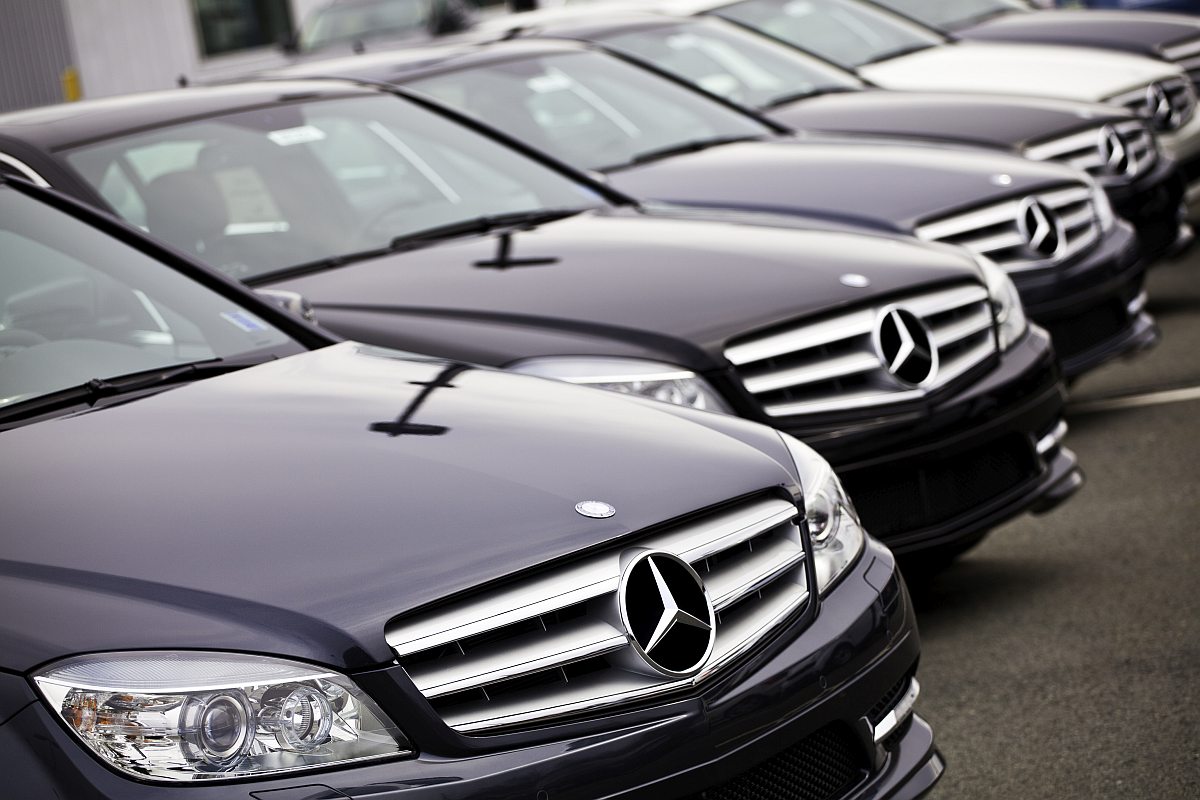 Amid slowdown, Mercedes India delivers 600 cars in one day