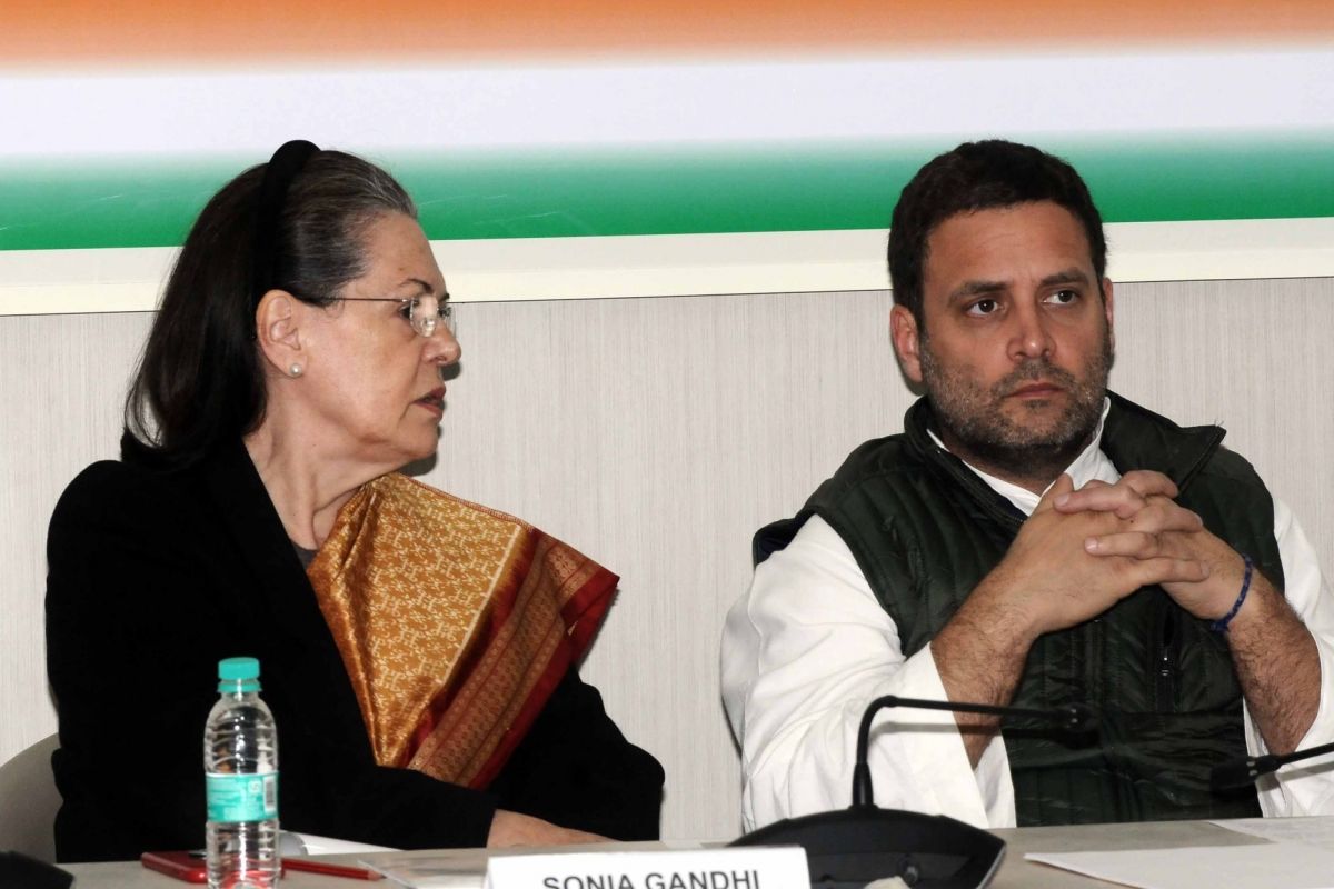 Congress leaders Sonia and Rahul greets nation on Diwali