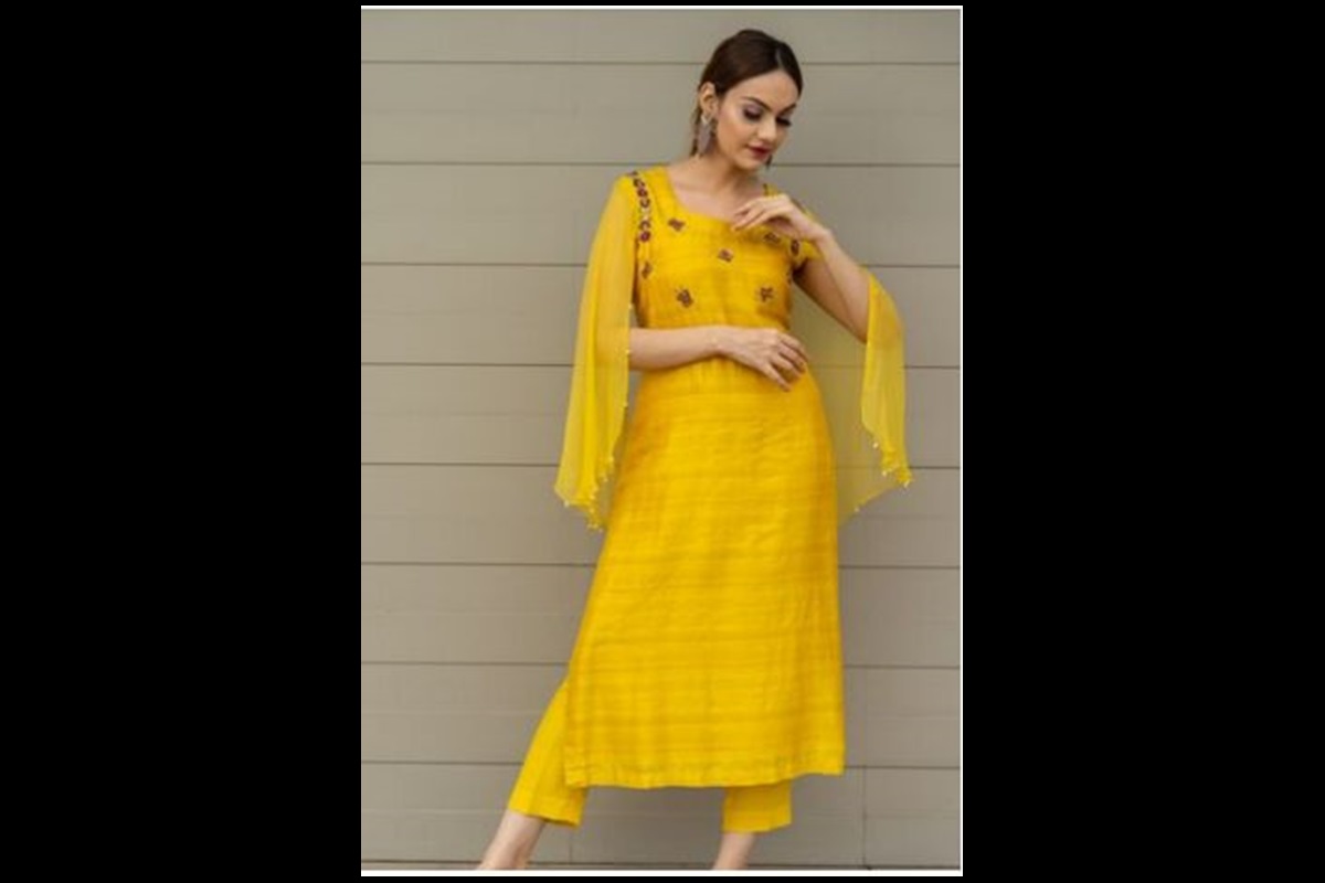 Diwali Dresses: Buy Diwali Dress for Girls/Womens online at Best Price |  Aachho