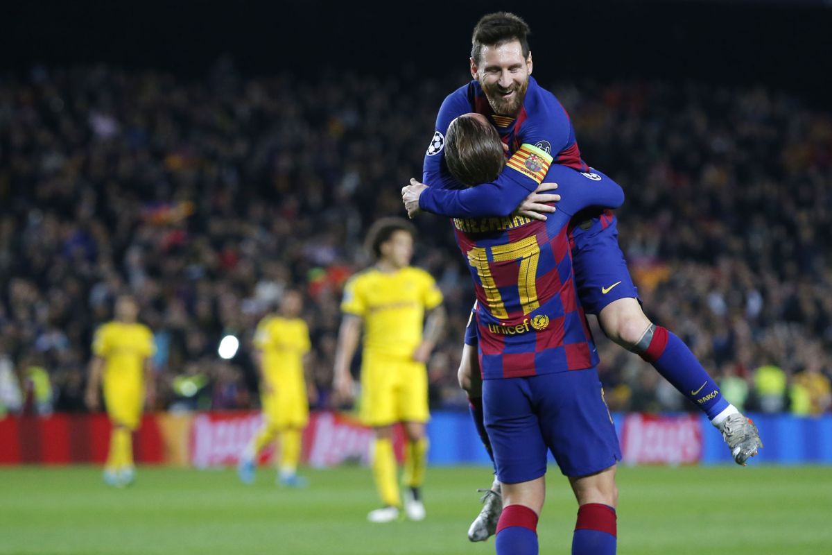 Messi's historic goal helps Barcelona edge Slavia Prague