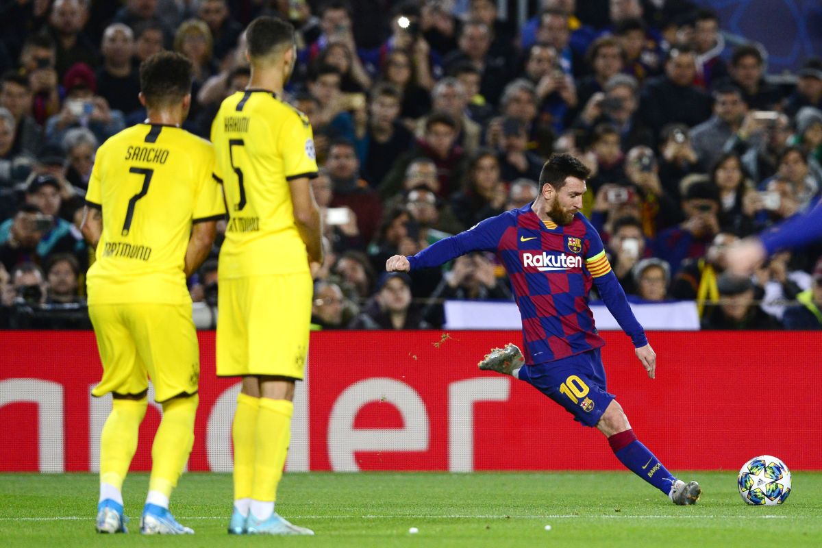 ‘You have to commit foul to stop Lionel Messi’, says Borussia Dortmund coach