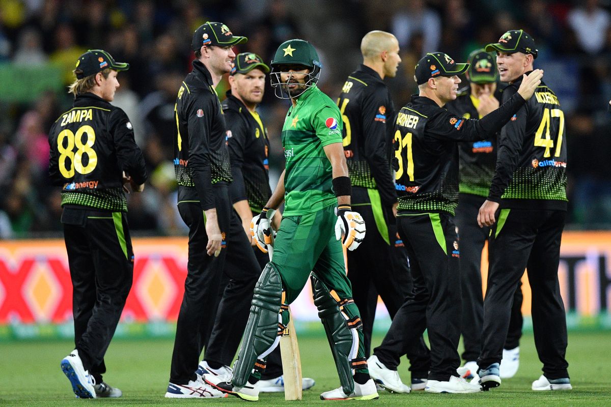Australia vs Pakistan 2nd T20I Live: Aussies need 151 to win