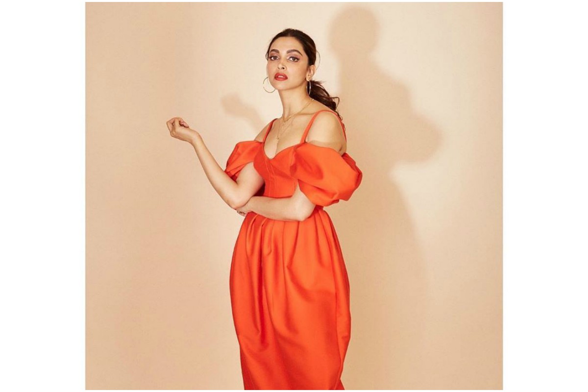 Deepika Padukone attracts attention as she goes all red, ‘colour of passion’, comments Ranveer