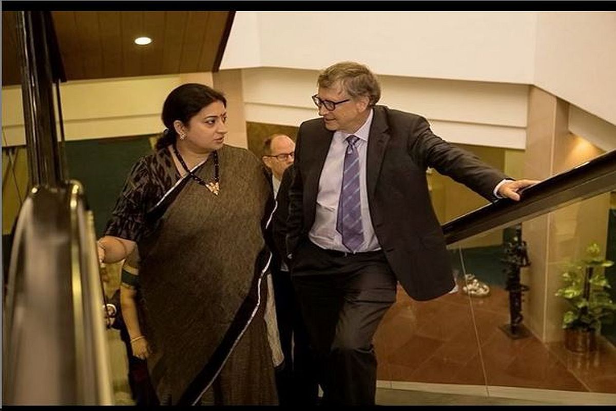 When famous college dropouts Smriti Irani and Bill Gates meet