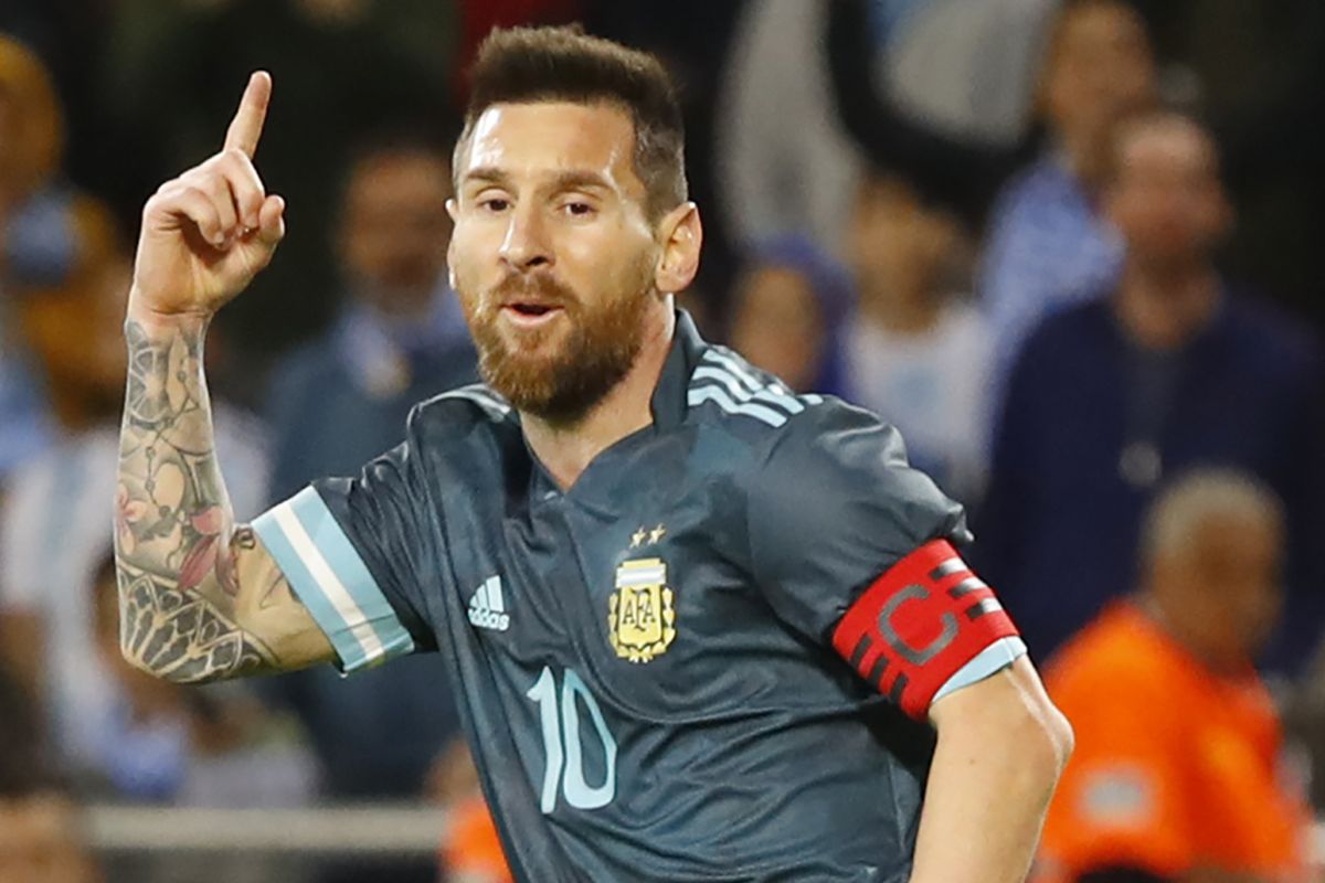 After Lionel Messi’s equaliser against Uruguay, fans troll Cristiano Ronaldo