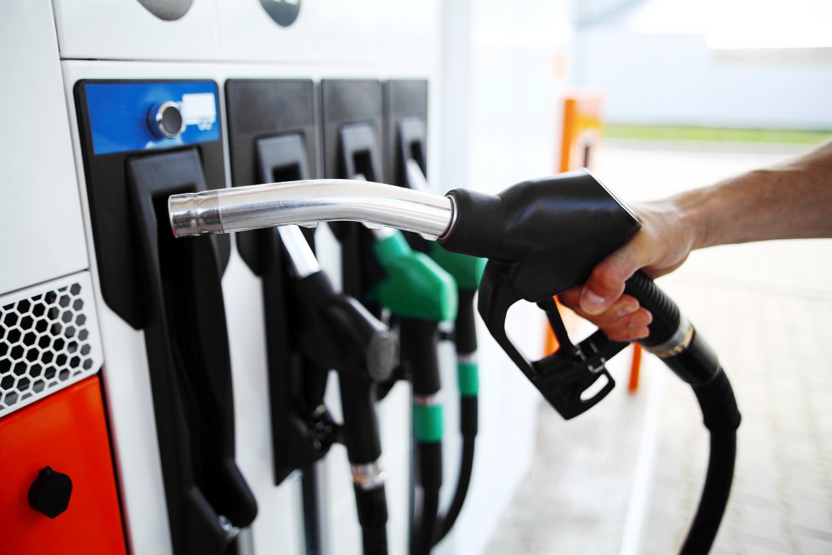 Petrol prices decline on 5th day in a row