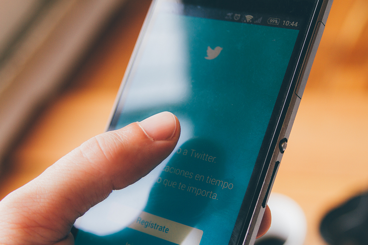 Twitter tests new conversation displays on prototype app