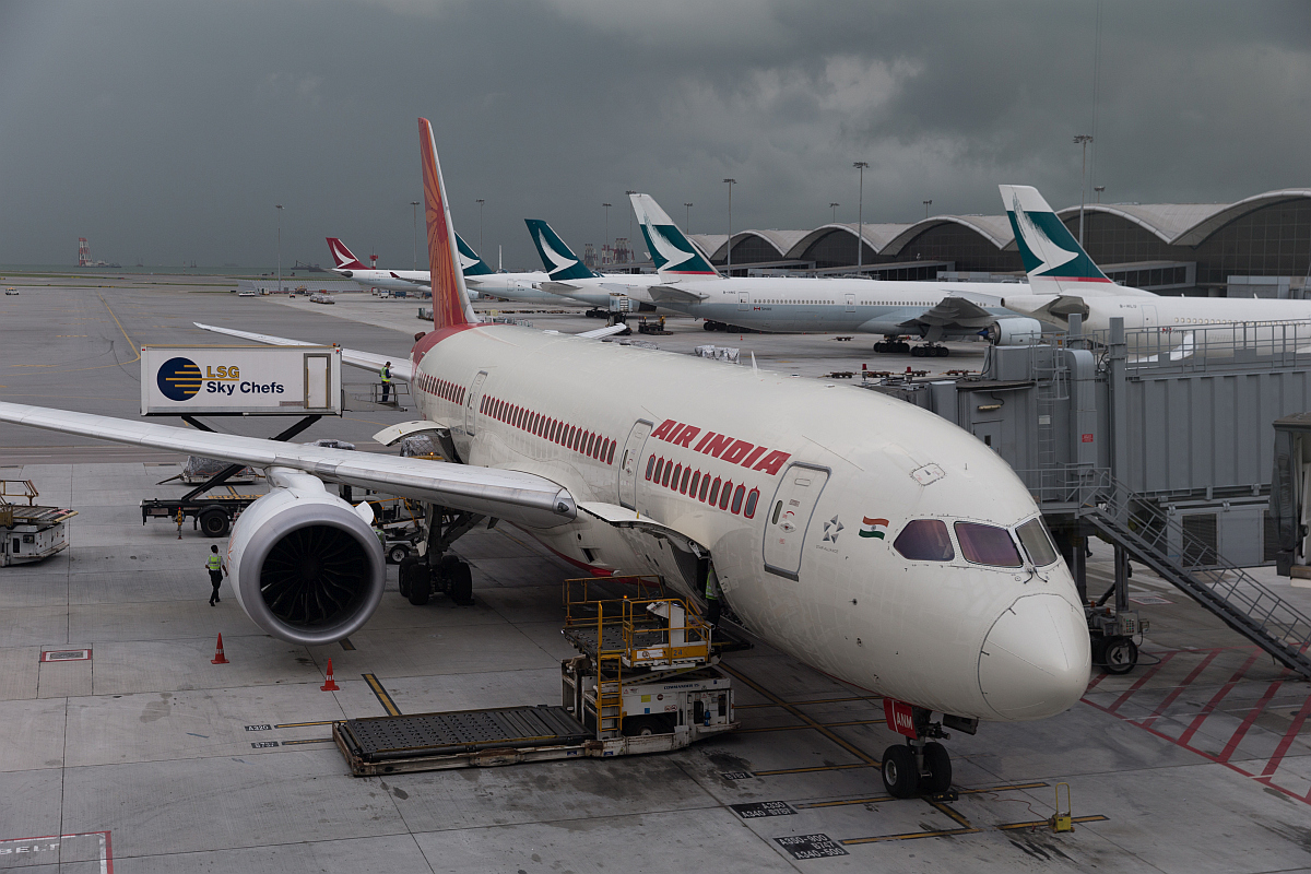 Will be difficult to run Air India if we don’t sell it: Aviation Minister