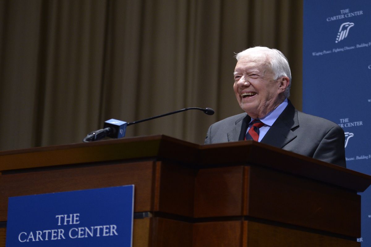 Former US President Jimmy Carter admitted to hospital