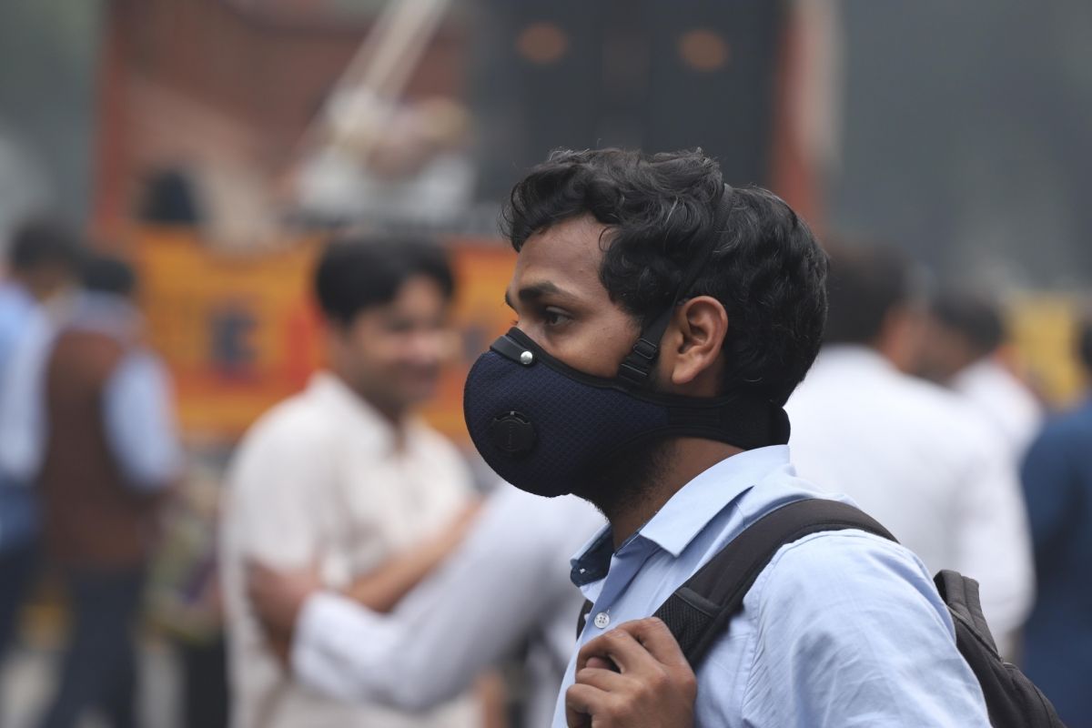 Slight improvement in Delhi air quality, wind speed favours