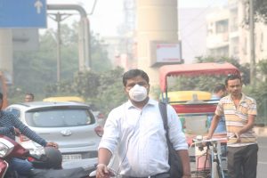 Air quality in Delhi remains ‘very poor’, AQI recorded at 335 on Saturday