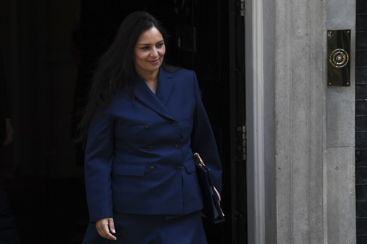 UK’s Conservatives promise to cut ‘immigration overall’