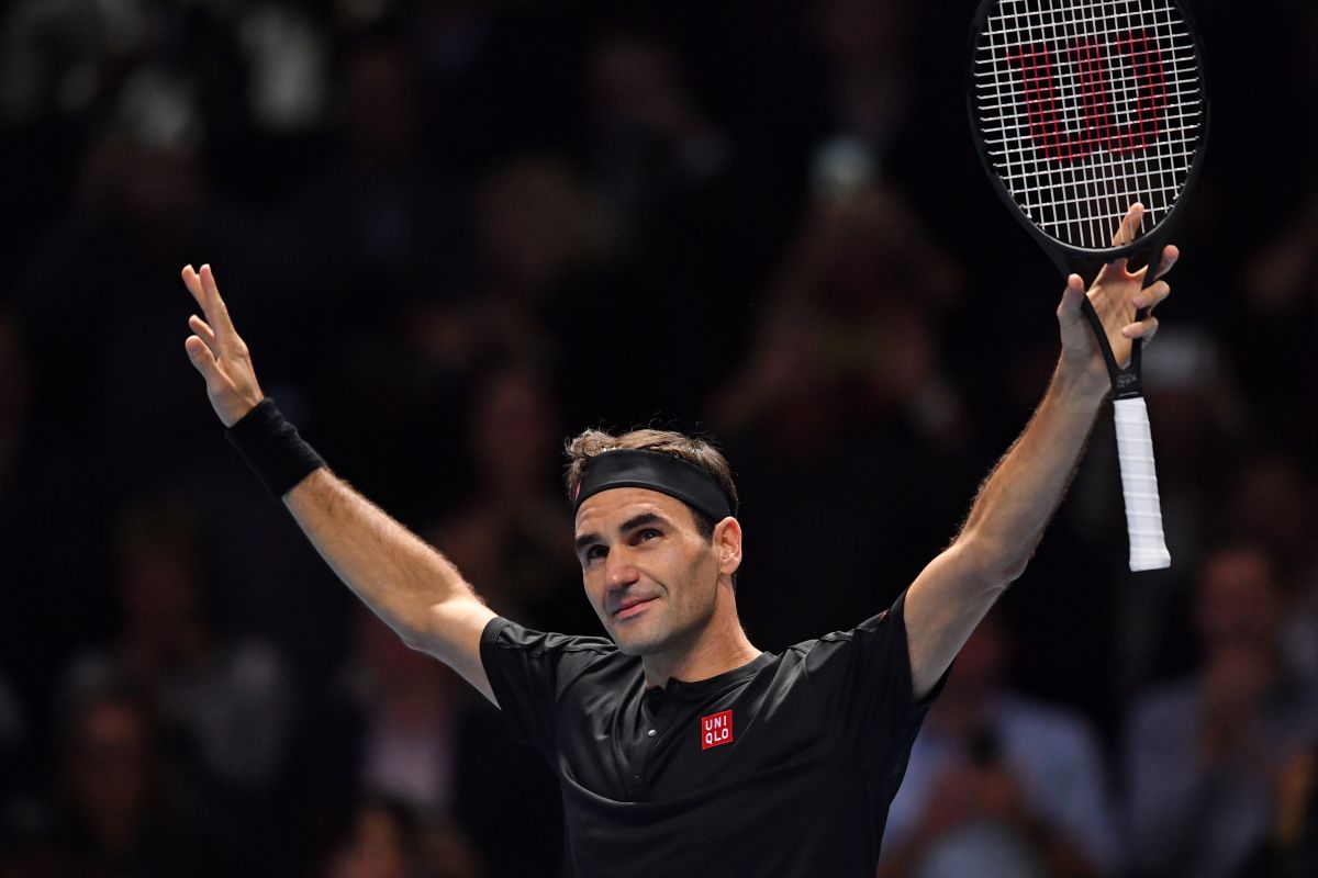 ATP Finals 2019: Roger Federer beats Novak Djokovic to reach semis