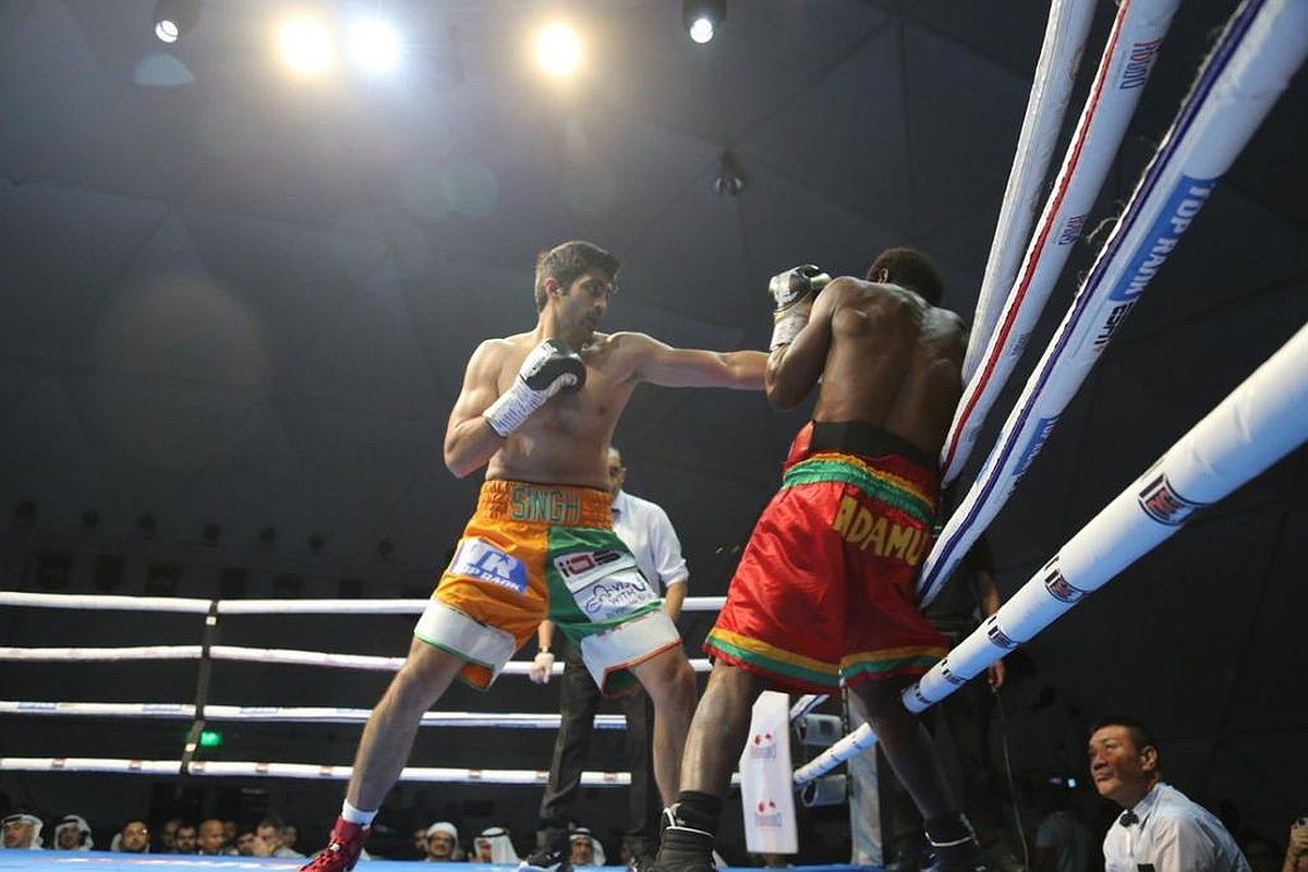Vijender Singh demolishes Charles Adamu to claim 12th successive win