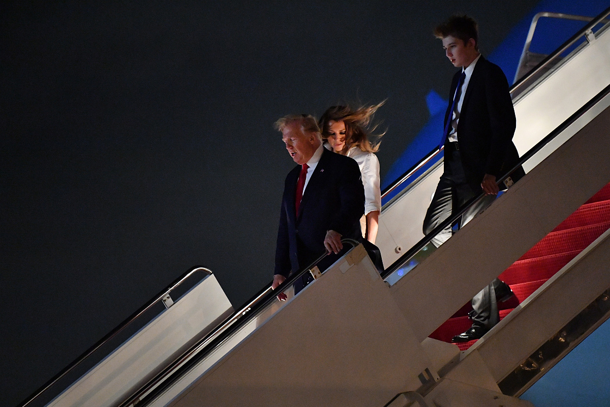 US President approves $1.4 trillion in spending, avoids shutdown