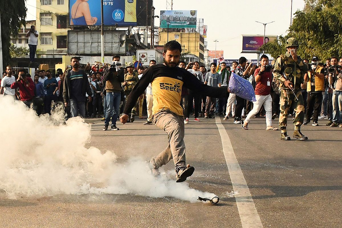 CAB protests: Thousands defy curfew in Assam; flights, trains cancelled, CM calls for peace