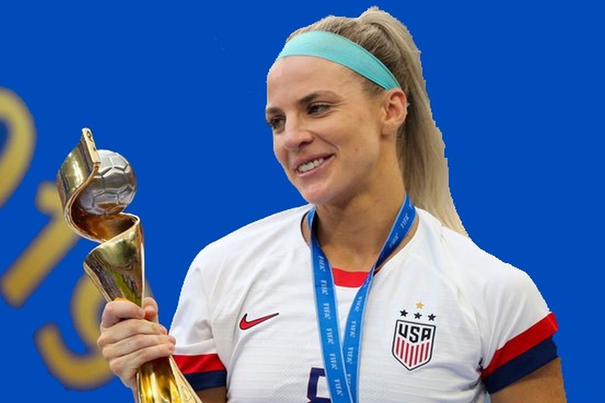 Julie Ertz, US Soccer Association, USA, US Football Female Player of the Year, Megan Rapinoe