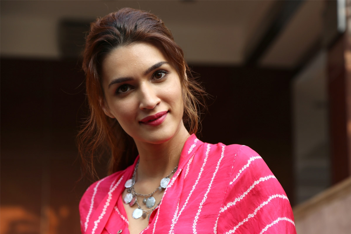 Actress Kriti Sanon ‘excited’ to play surrogate mother in ‘Mimi’