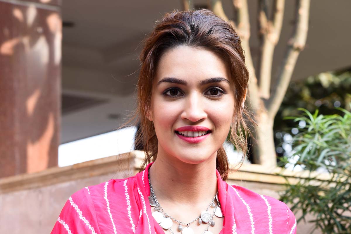 Kriti Sanon shares tips on when to take perfect picture