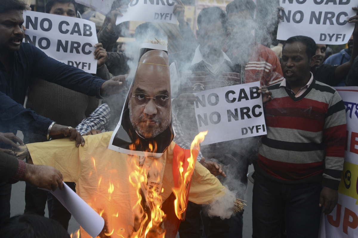 Mamata Banerjee issues warning amidst violent protests